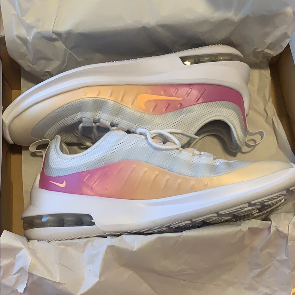 Women’s Nike air max shoes